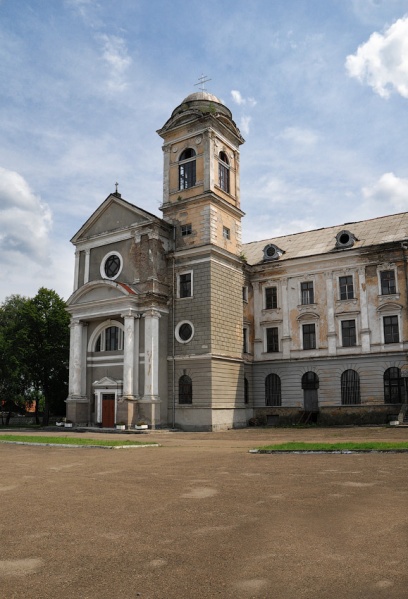 Файл:Collegium w Chyrowie 03.jpg